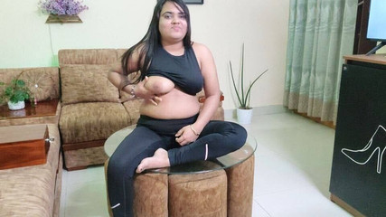 أرسل الأصغر سنا كس له سخيف