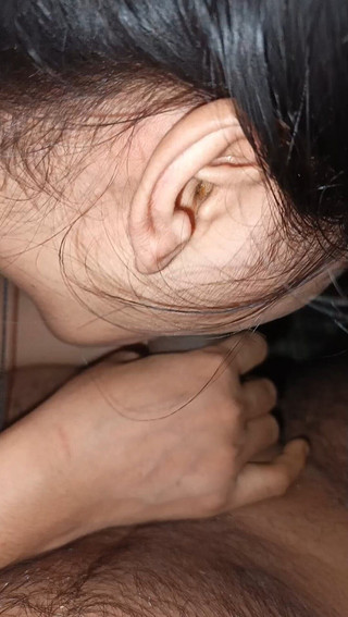 اليوم هي المرة الأولى التي نستمتع فيها أنا وصديقتي كثيرًا