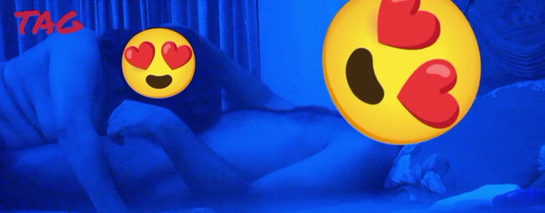 صديقها الملاعين صديقة الحمار كبيرة.