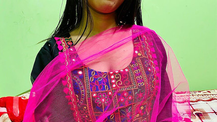 ماذا فعلت بعد إهداء زوجتي ملابس جديدة