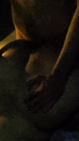 صديقي المطلق يريد اللعنة