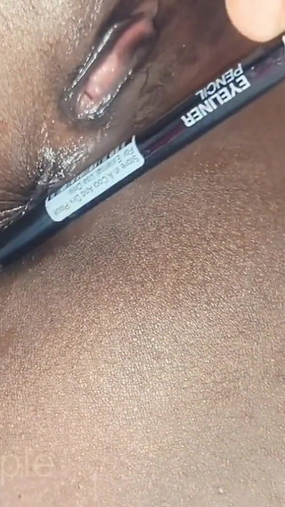 الهندي زارا بهابهي الاستمناء بالإصبع