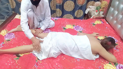 هندي منتديات جبهة مورو الإسلامية للتحرير دعا المدلك للتدليك ، والمدلك مارس الجنس لها الهندي ديسي بهابي كي تشوداي ماليش والي ني تشوت