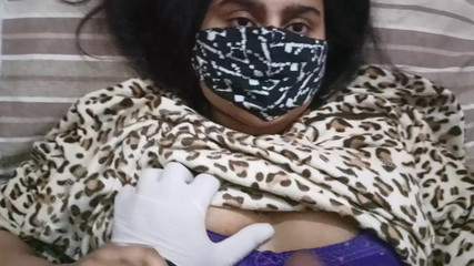 صديقة هندية مارس الجنس مع صديقها الباكستاني في الإمارات العربية المتحدة