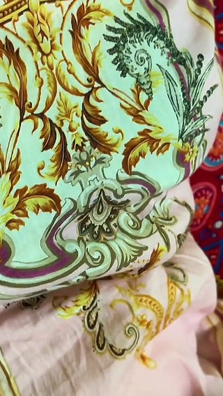 لا يستطيع صهر أخت الزوج أن يجعلها سعيدة.