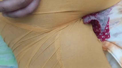 منتديات Bhabhi يخطو فيديو سري ويستمتع بمؤخرتها