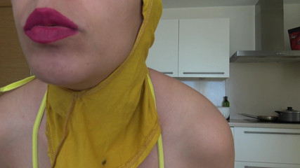 كبير الثدي زوجة الديوث العربية