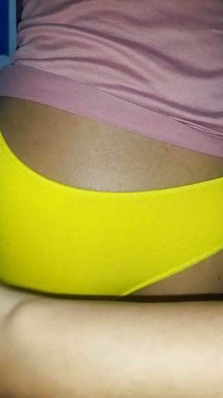 حمار هايل اللذيذ، إنه يثيرني أن أرى مؤخرته الضخمة تقفز على قضيبي